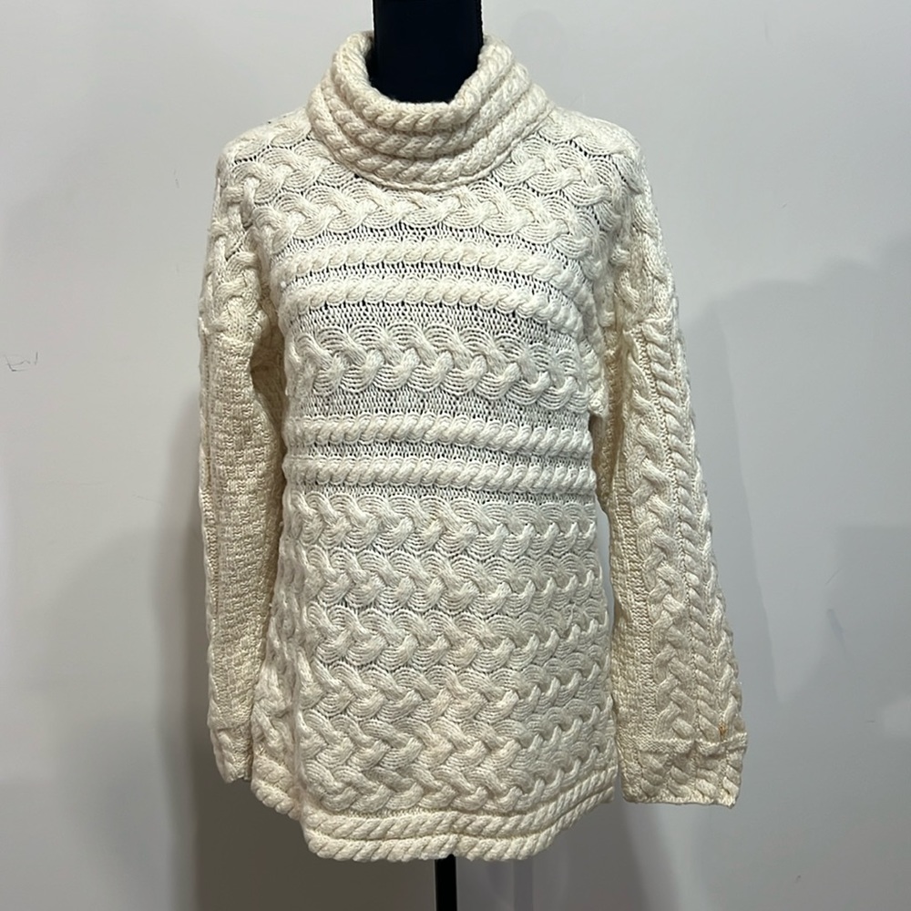 Stanoun Irish tradition sweater size L cream color merino 100%pure new wool